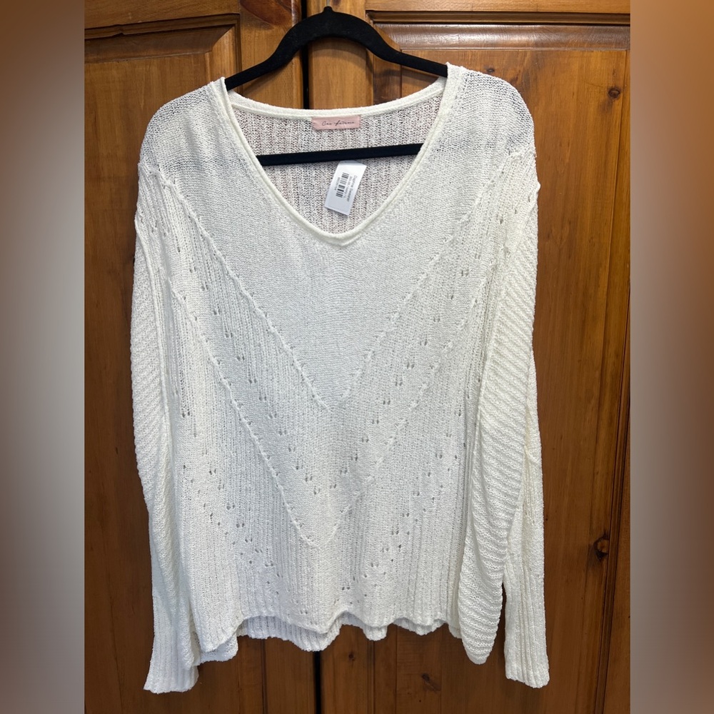 Daphne Sweater in Ivory!